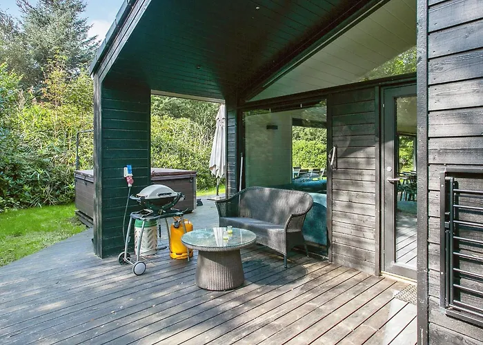 Tranquil Retreat In - By Traum