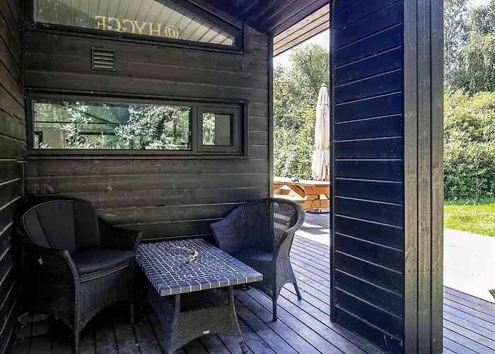 Tranquil Retreat In - By Traum *